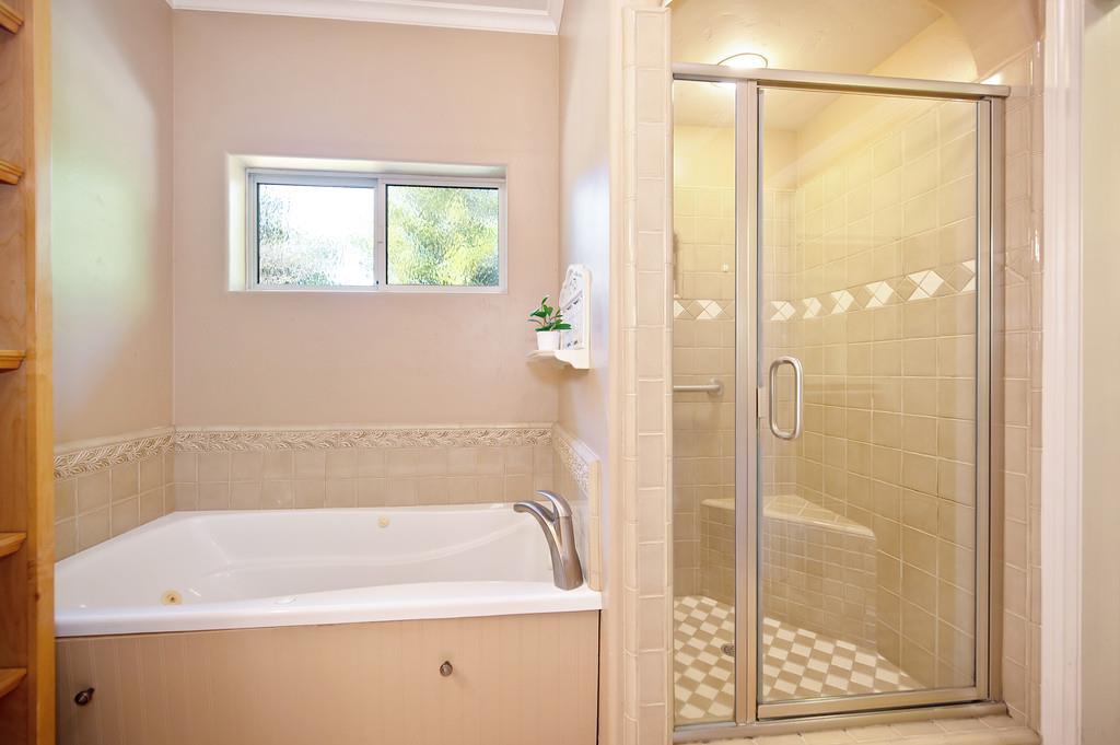 Detail Gallery Image 17 of 35 For 3443 Barker Rd, Loomis,  CA 95650 - 3 Beds | 2/1 Baths