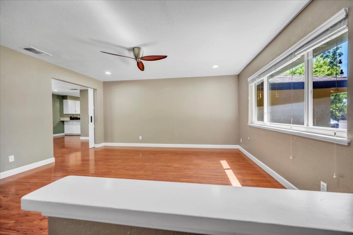 Detail Gallery Image 13 of 40 For 4732 Minaret Way, Carmichael,  CA 95608 - 2 Beds | 2 Baths