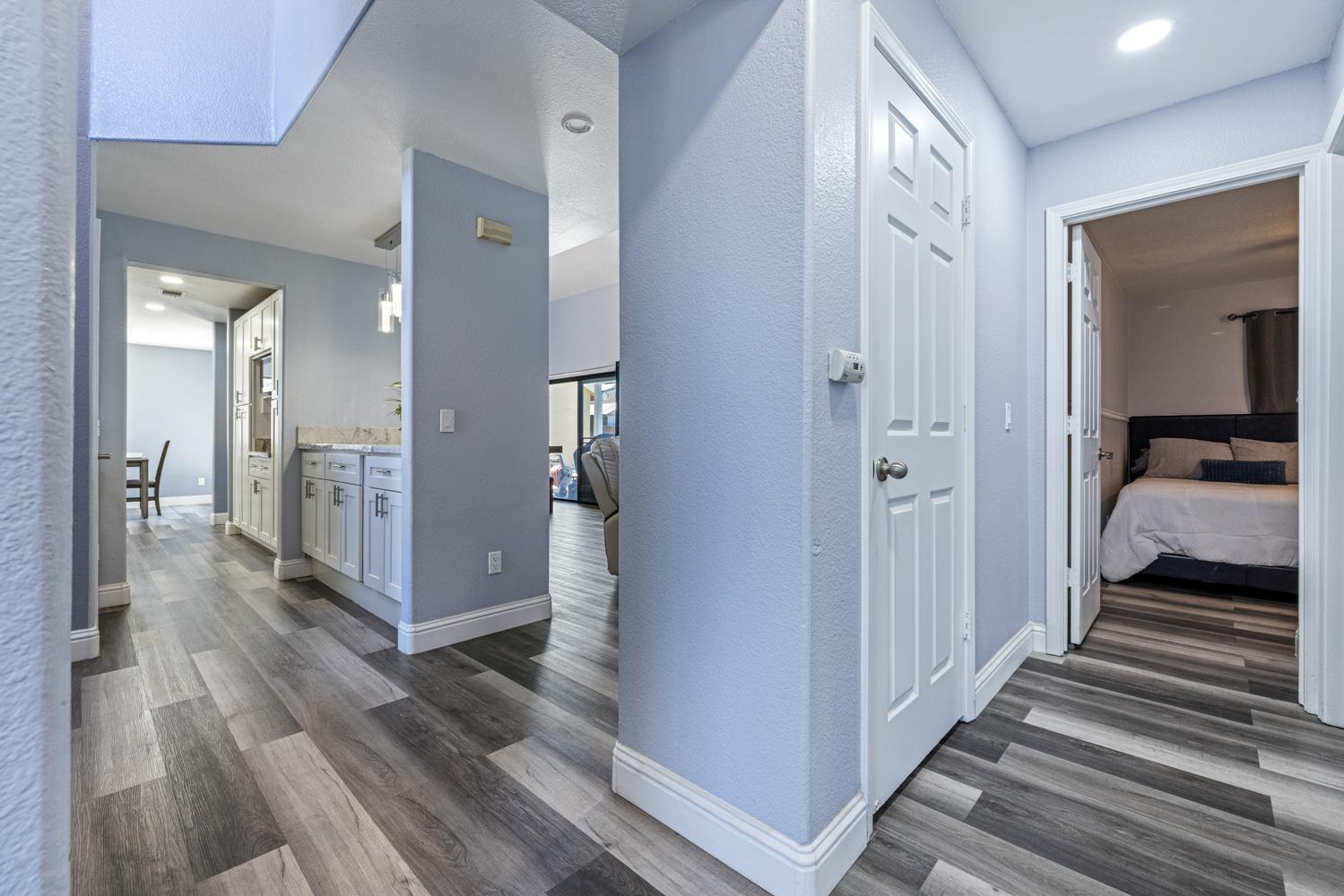 Detail Gallery Image 14 of 44 For 1184 Wood Duck Ct, Manteca,  CA 95337 - 4 Beds | 3 Baths
