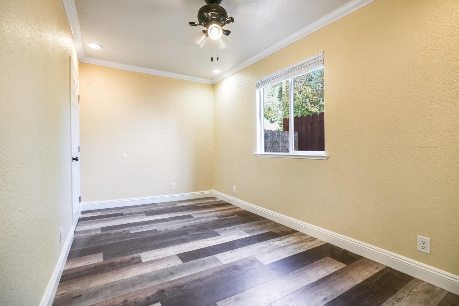 Detail Gallery Image 20 of 21 For 122 Catalpa Ln, Grass Valley,  CA 95945 - 3 Beds | 2 Baths
