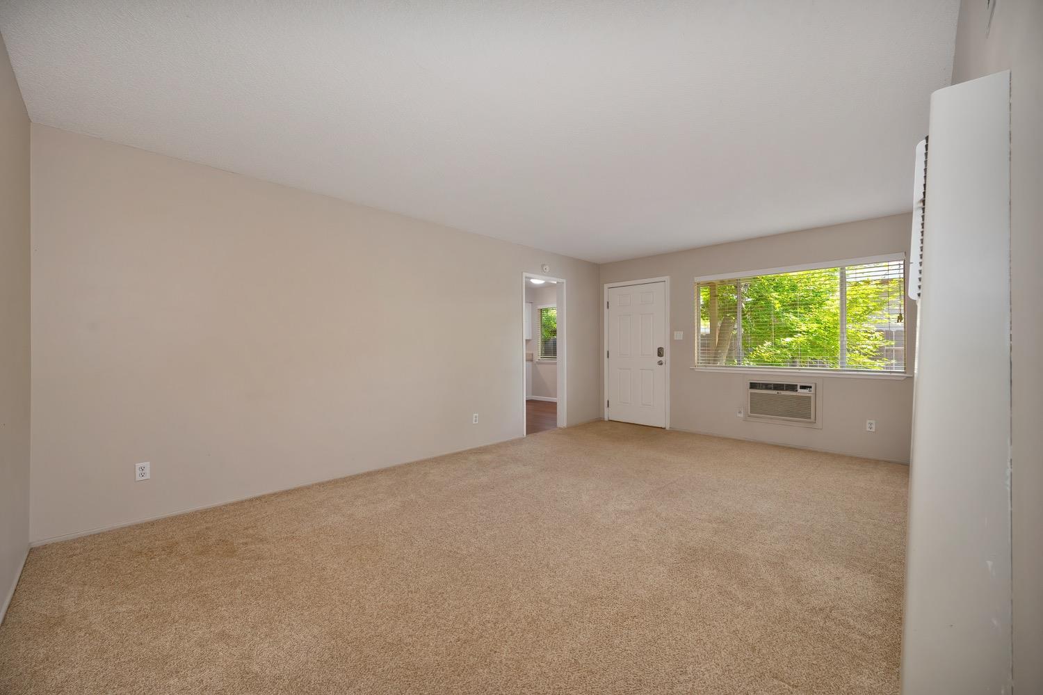 Detail Gallery Image 9 of 66 For 1424 Topaz Way, Sacramento,  CA 95864 - – Beds | – Baths