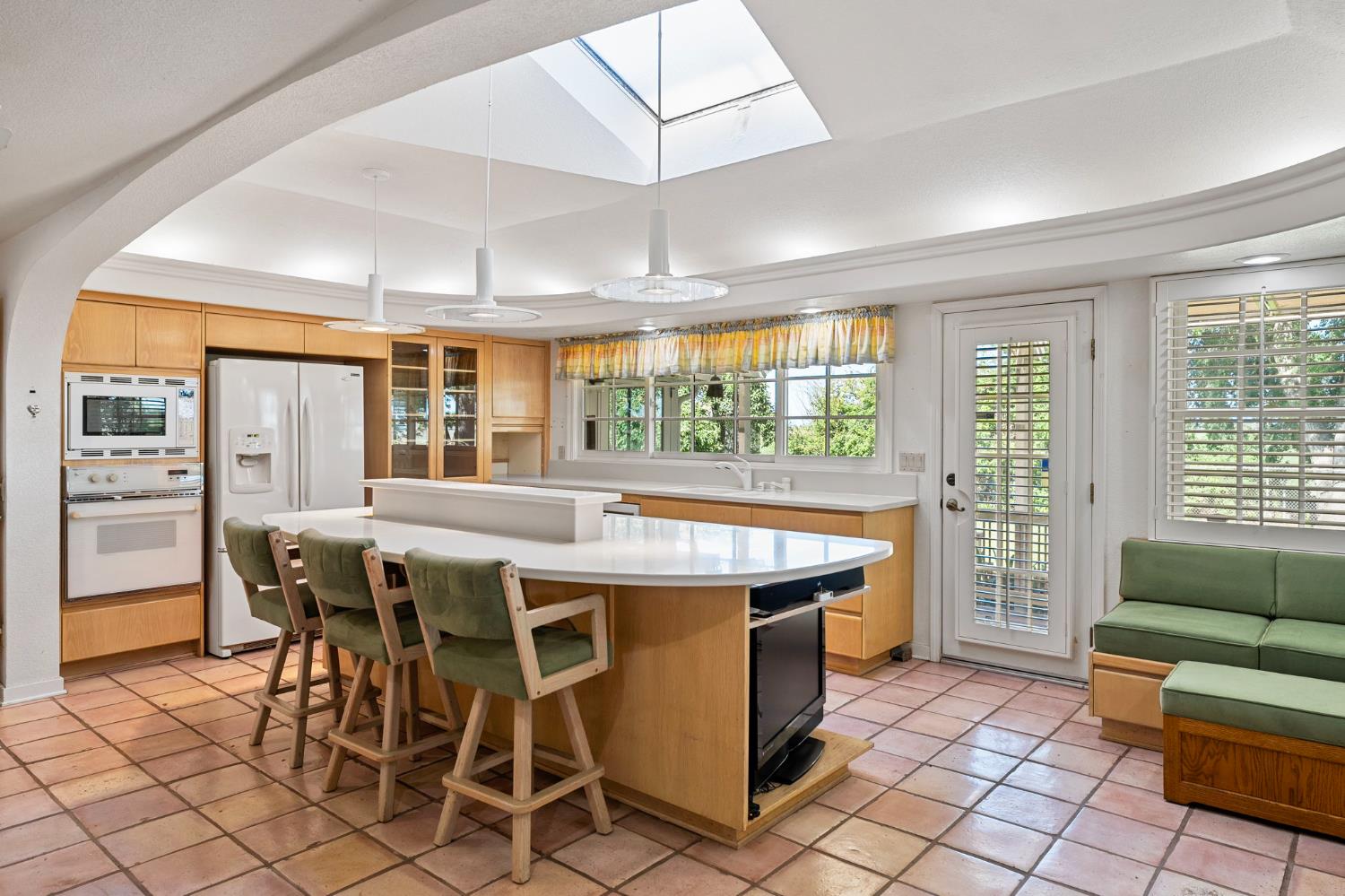Detail Gallery Image 14 of 69 For 37331 Jefferson Blvd, Clarksburg,  CA 95612 - 4 Beds | 3 Baths