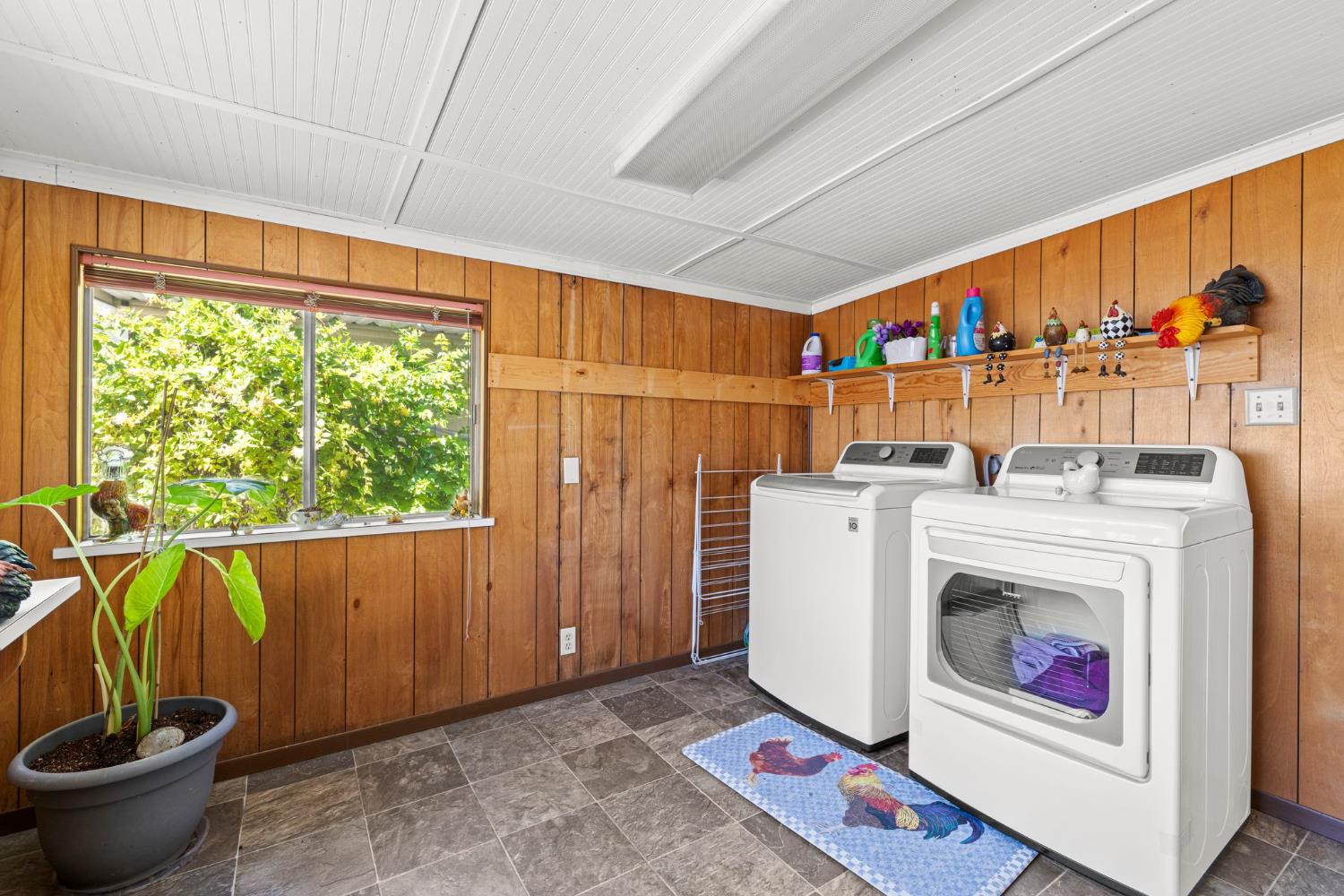 Detail Gallery Image 16 of 27 For 2540 Grass Valley Hwy 105, Auburn,  CA 95603 - 2 Beds | 1 Baths