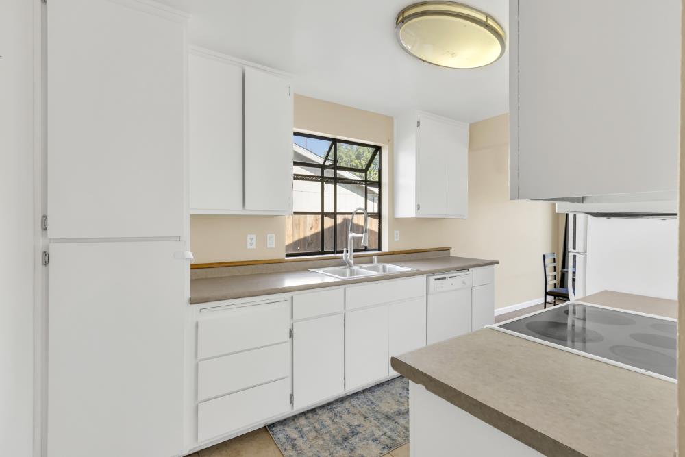 Detail Gallery Image 15 of 55 For 6428 Carmelwood Dr, Citrus Heights,  CA 95621 - 3 Beds | 2 Baths