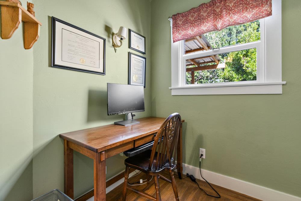 Detail Gallery Image 20 of 35 For 2709 23rd St, Sacramento,  CA 95818 - 2 Beds | 1 Baths