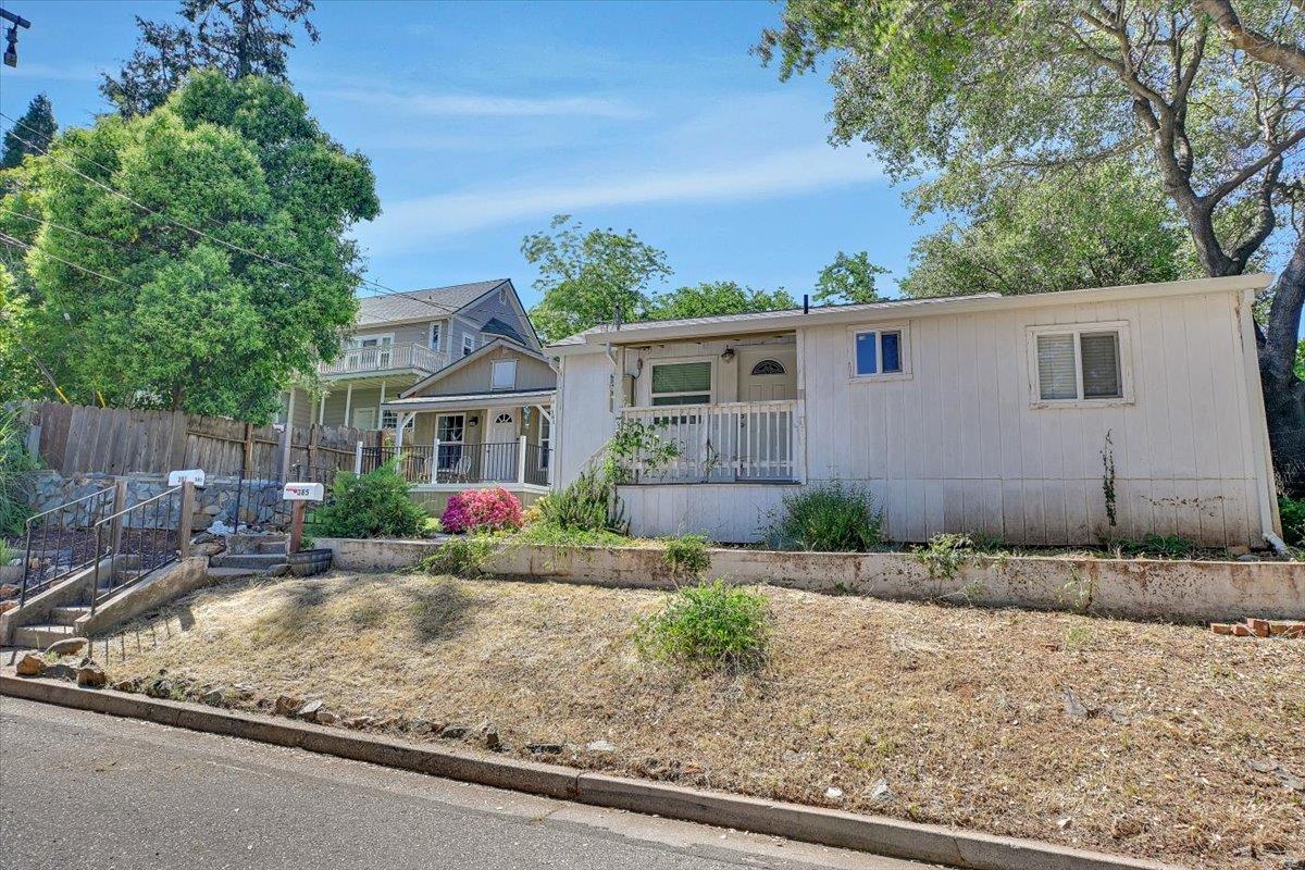 Detail Gallery Image 24 of 44 For 381 Foresthill Ave, Auburn,  CA 95603 - 3 Beds | 2 Baths
