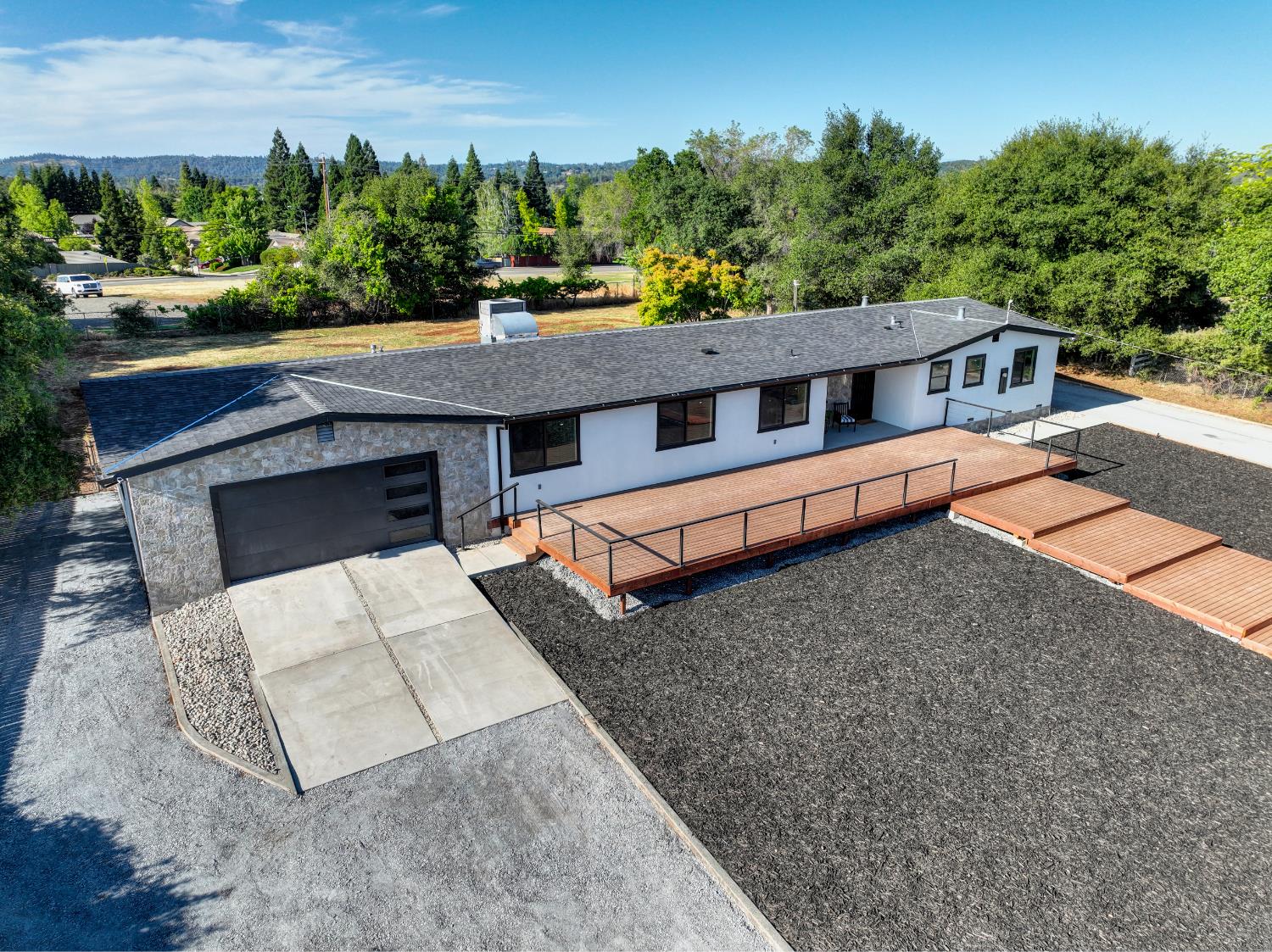 Detail Gallery Image 9 of 96 For 12445 Ladd Ln, Auburn,  CA 95603 - 6 Beds | 3 Baths
