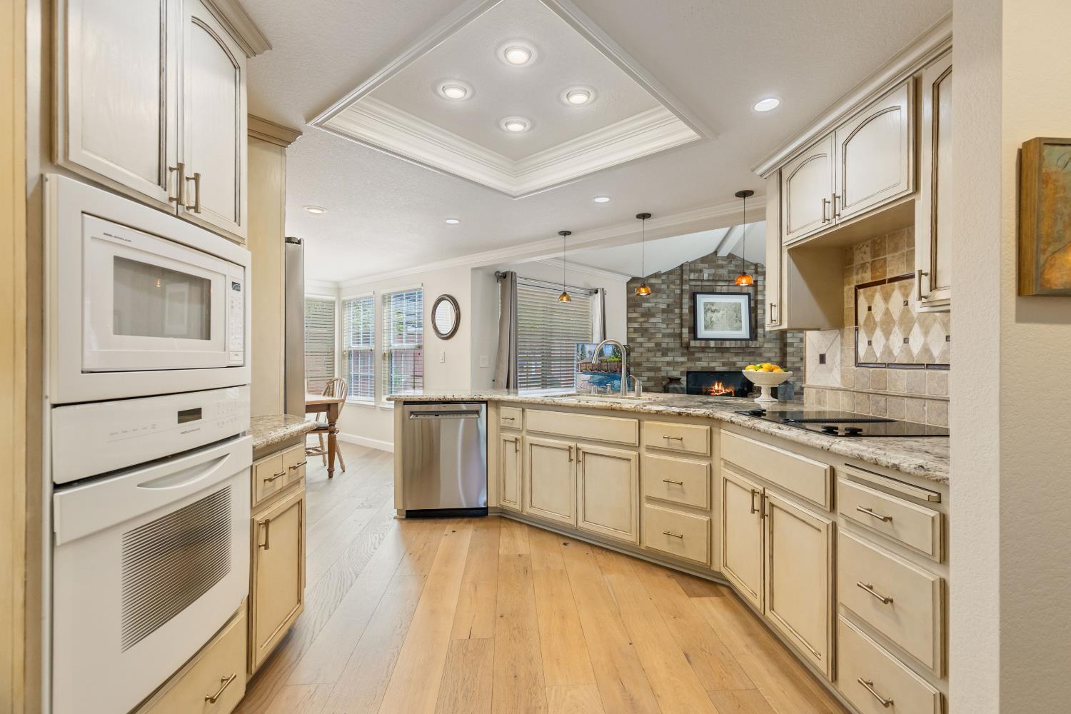Detail Gallery Image 8 of 35 For 501 Bristol Ct, Roseville,  CA 95661 - 4 Beds | 3 Baths