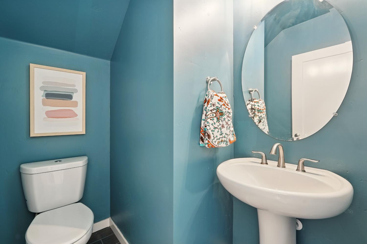 Detail Gallery Image 16 of 25 For 2601 Cleat Ln, Sacramento,  CA 95818 - 2 Beds | 2/1 Baths