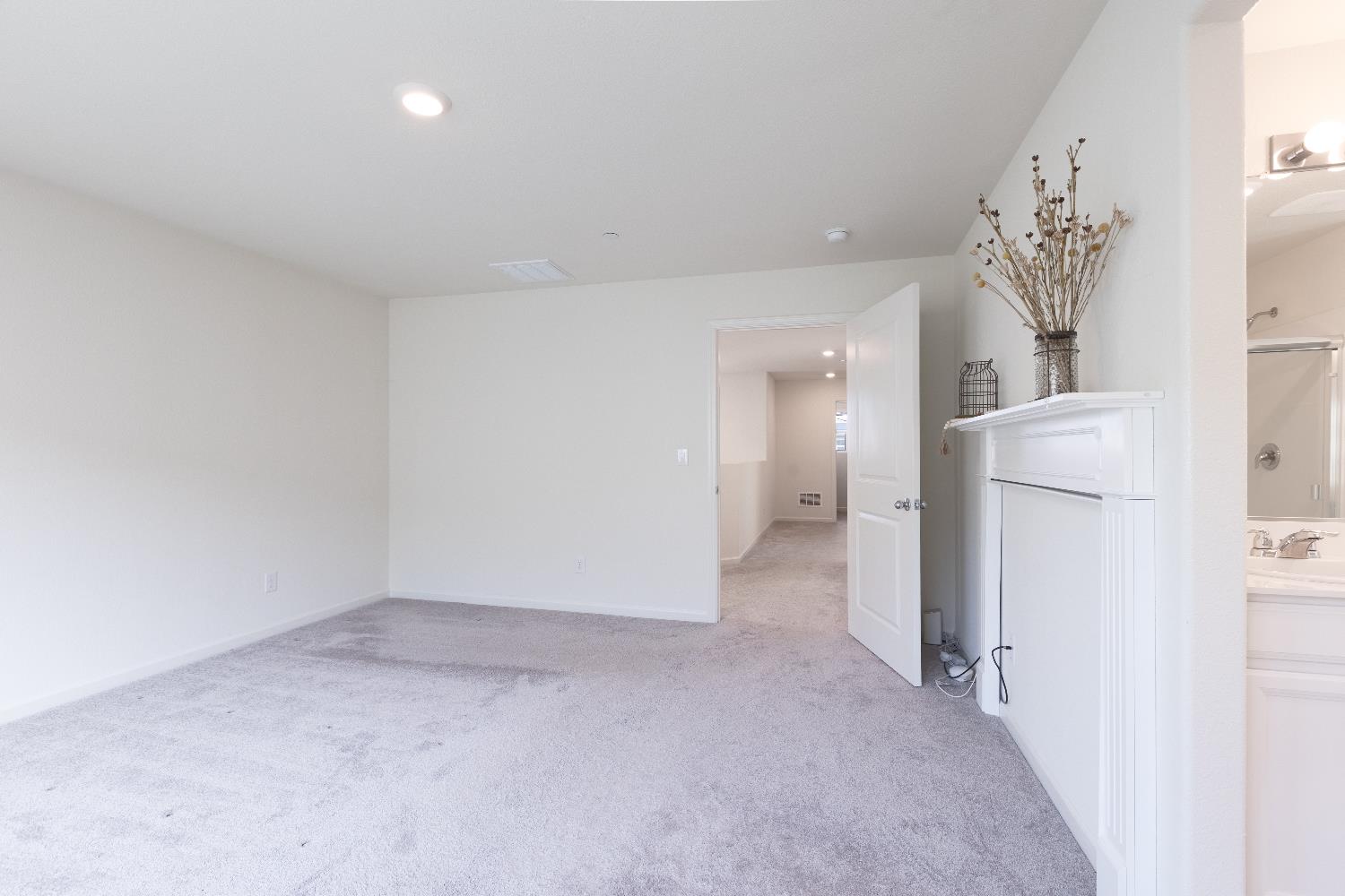 Detail Gallery Image 14 of 26 For 3825 S 3825 Arborhill Way Way, Sacramento,  CA 95834 - 3 Beds | 2/1 Baths