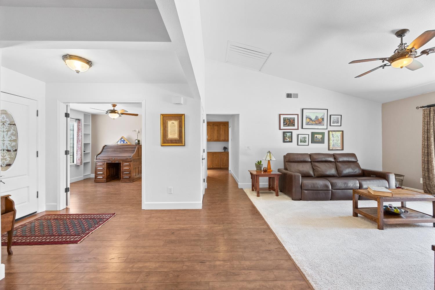 Detail Gallery Image 6 of 72 For 503 Hogan Ct, Roseville,  CA 95678 - 4 Beds | 3 Baths