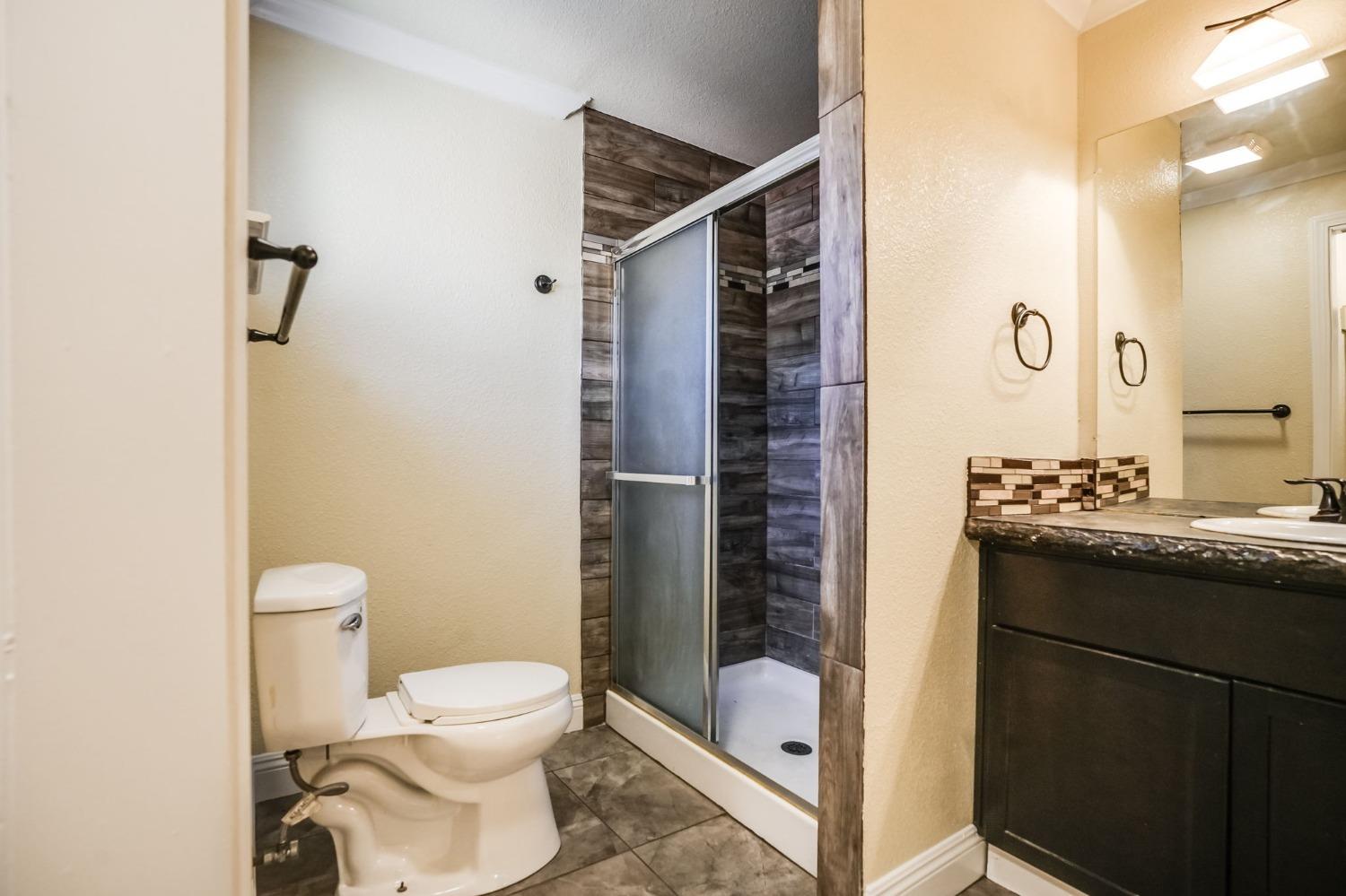 Detail Gallery Image 12 of 21 For 122 Catalpa Ln, Grass Valley,  CA 95945 - 3 Beds | 2 Baths