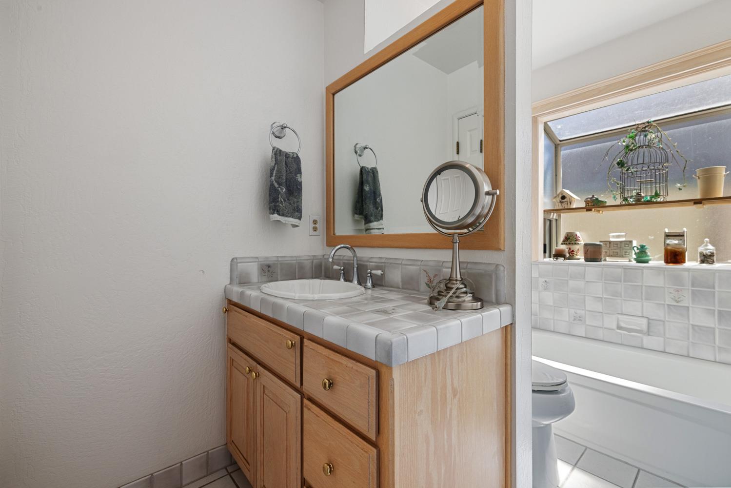 Detail Gallery Image 23 of 43 For 6161 Iowa Dr, San Jose,  CA 95123 - 4 Beds | 3 Baths