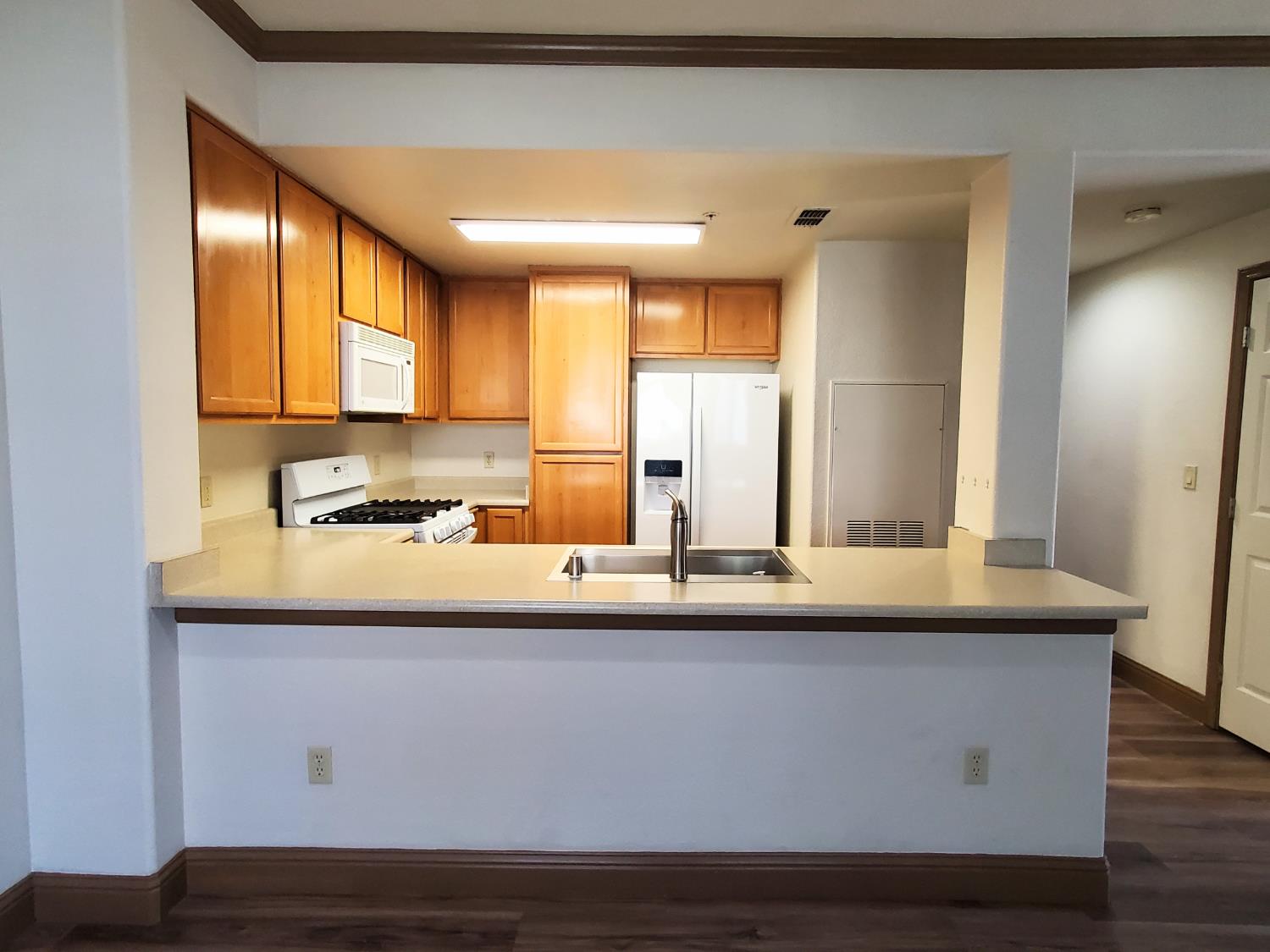 Detail Gallery Image 5 of 13 For 5201 Laguna Oaks Dr #65,  Elk Grove,  CA 95758 - 2 Beds | 2 Baths