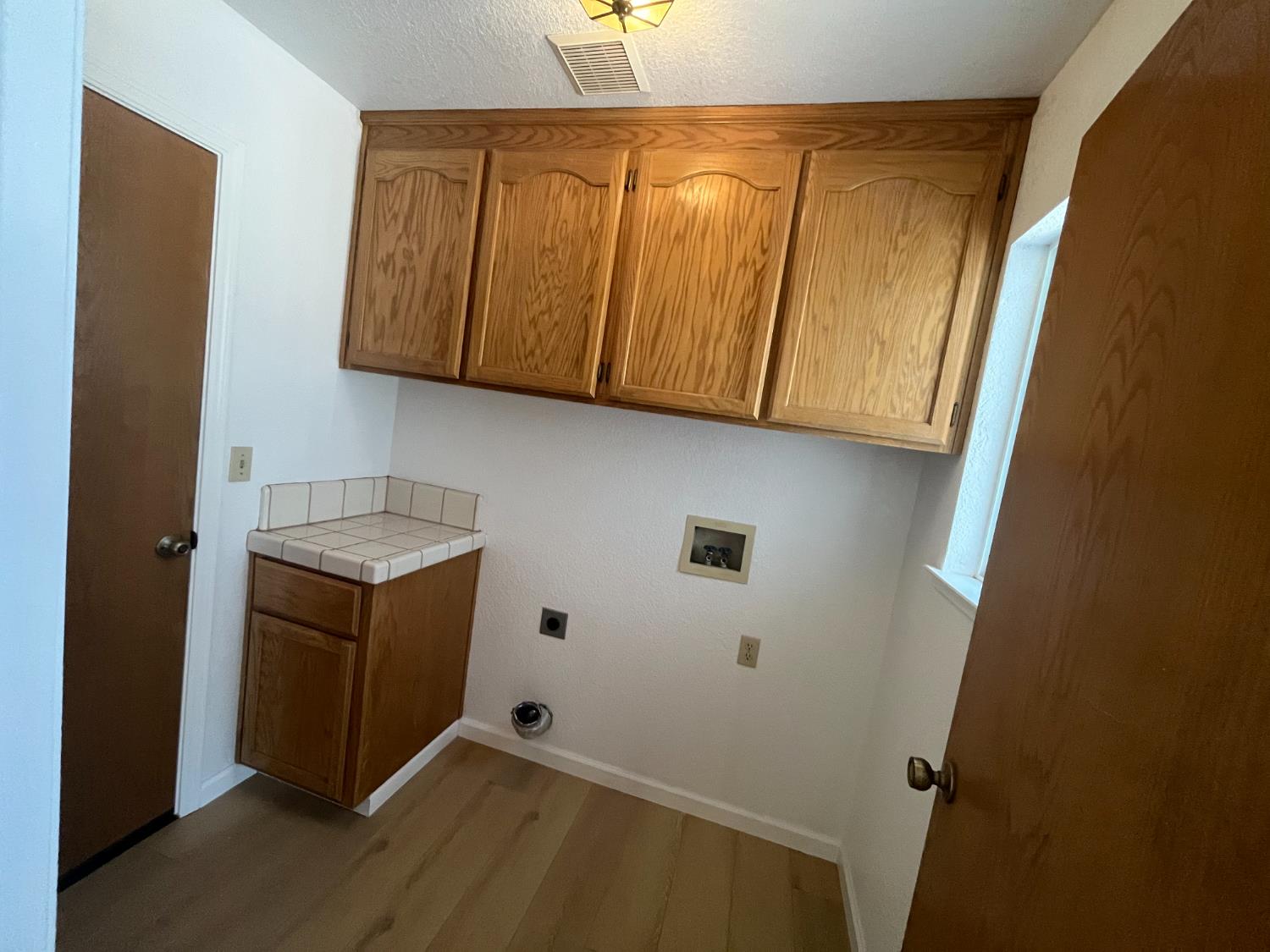 Detail Gallery Image 16 of 24 For 53 S Wallace Lake Dr, Wallace,  CA 95254 - 3 Beds | 2 Baths