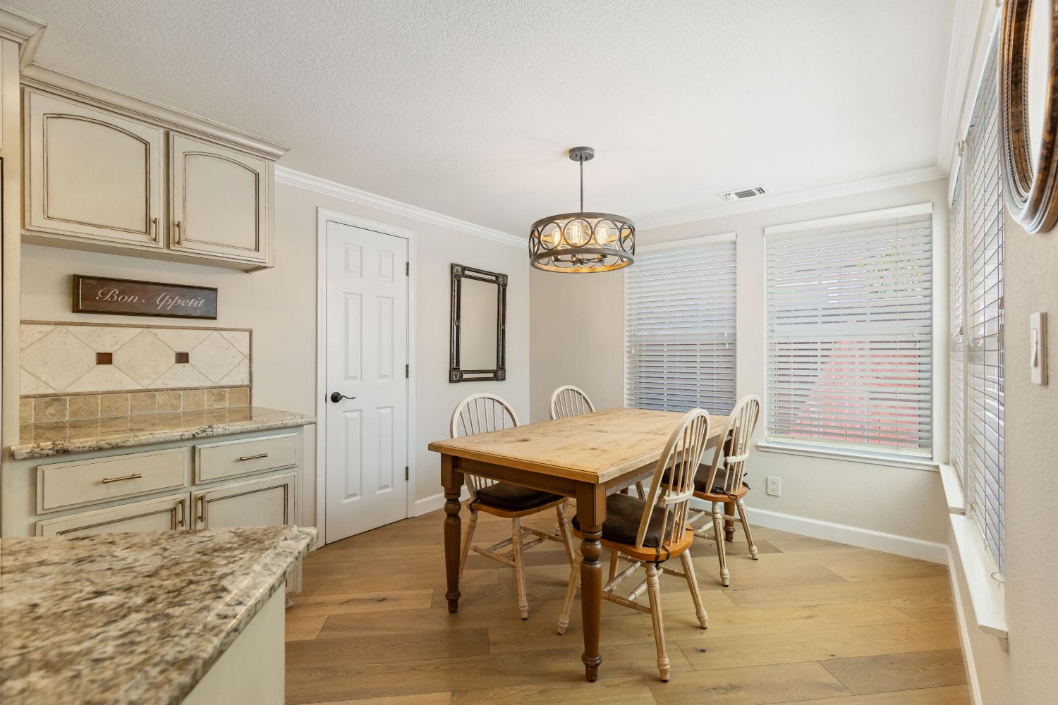 Detail Gallery Image 29 of 35 For 501 Bristol Ct, Roseville,  CA 95661 - 4 Beds | 3 Baths
