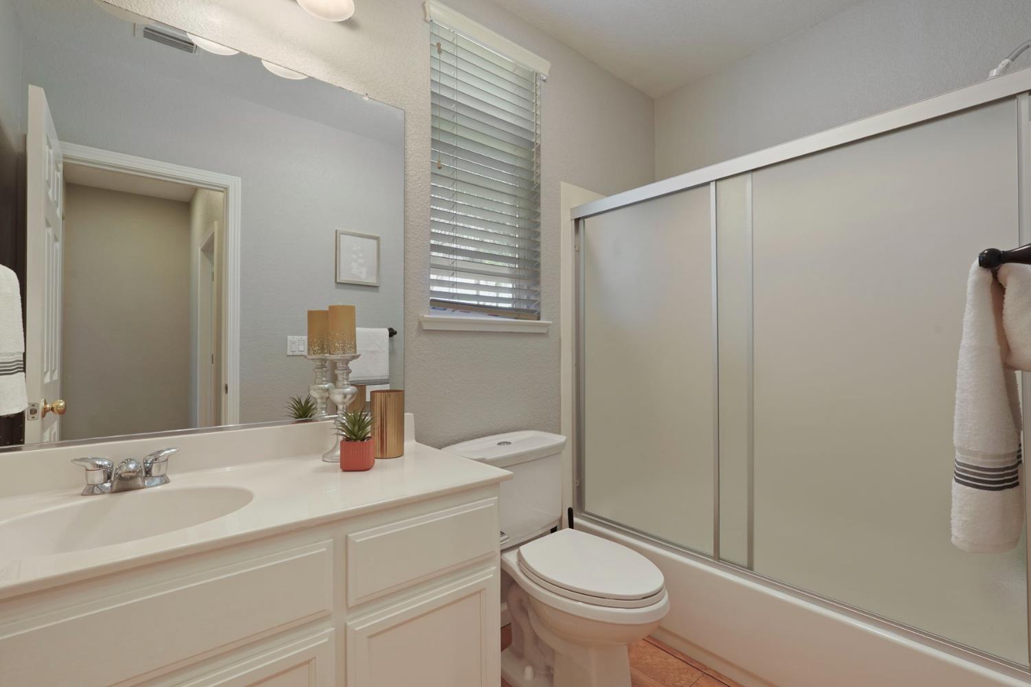 Detail Gallery Image 25 of 54 For 5545 Saxon Ave, Riverbank,  CA 95367 - 5 Beds | 3 Baths
