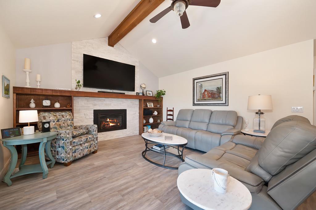 Detail Gallery Image 6 of 50 For 14725 Plano Ct, Rancho Murieta,  CA 95683 - 4 Beds | 2 Baths
