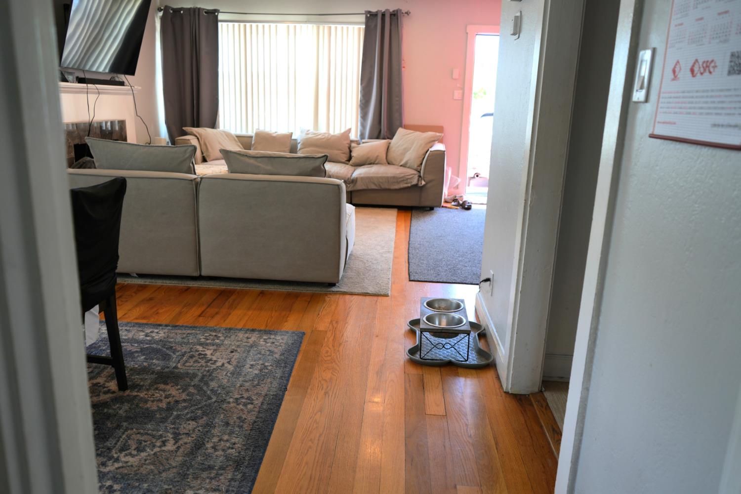 Detail Gallery Image 3 of 13 For 24862 Soto Rd, Hayward,  CA 94544 - 2 Beds | 1 Baths