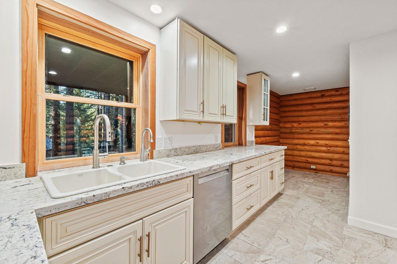 Detail Gallery Image 19 of 59 For 13792 Rockway Pl, Nevada City,  CA 95959 - 3 Beds | 3/1 Baths