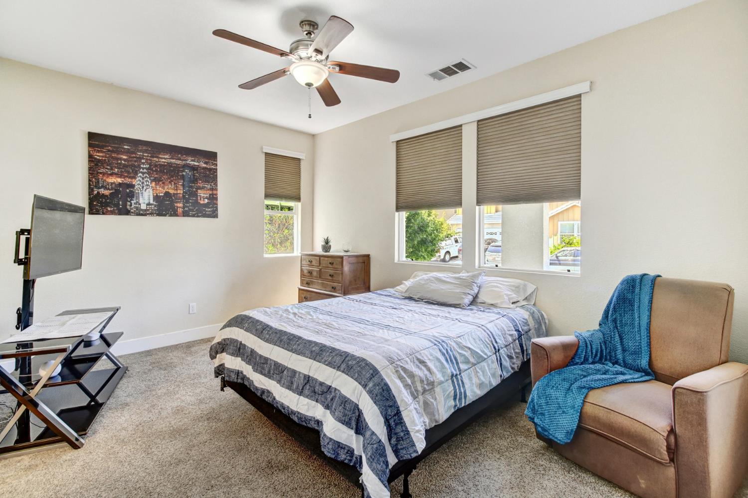 Detail Gallery Image 18 of 31 For 7744 Live Oak Way, Citrus Heights,  CA 95621 - 4 Beds | 3 Baths