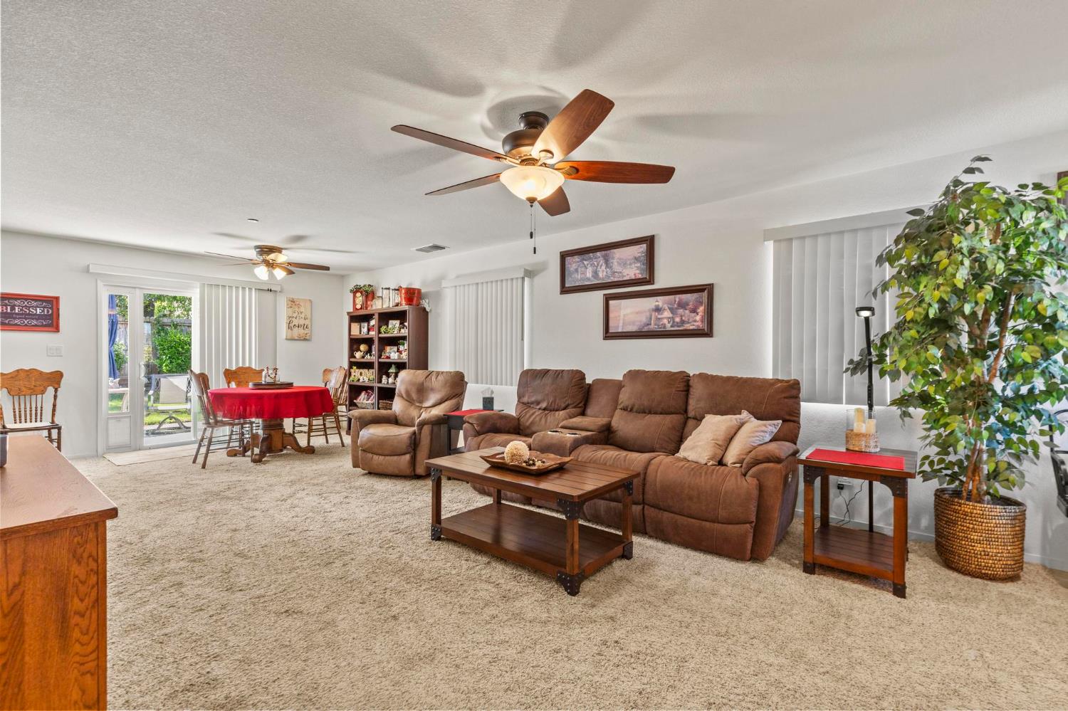 Detail Gallery Image 5 of 24 For 107 Garry Ct, Arbuckle,  CA 95912 - 3 Beds | 2 Baths