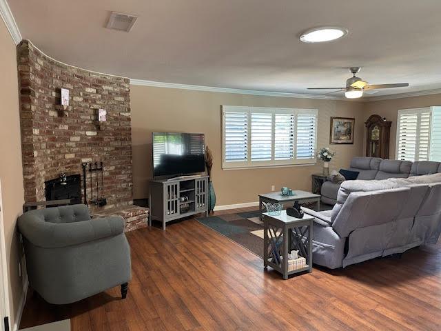 Detail Gallery Image 8 of 49 For 4523 Jan Dr, Carmichael,  CA 95608 - 3 Beds | 2 Baths