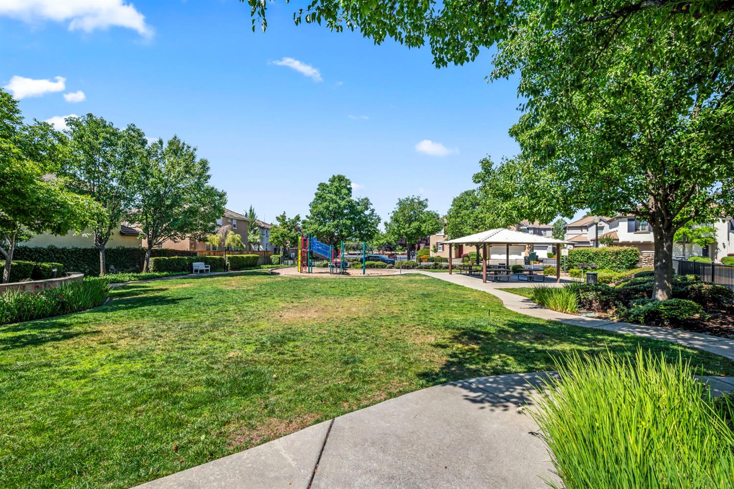 Detail Gallery Image 31 of 34 For 8596 Cortina Cir, Roseville,  CA 95678 - 3 Beds | 2/1 Baths