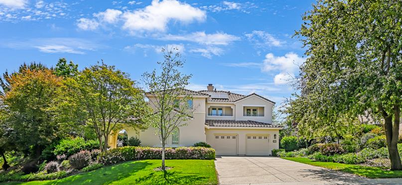 Detail Gallery Image 1 of 36 For 5020 Tesoro Way, El Dorado Hills,  CA 95762 - 5 Beds | 3/1 Baths