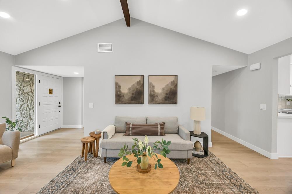 Detail Gallery Image 10 of 43 For 7652 Leineke Ln, Citrus Heights,  CA 95610 - 3 Beds | 2 Baths