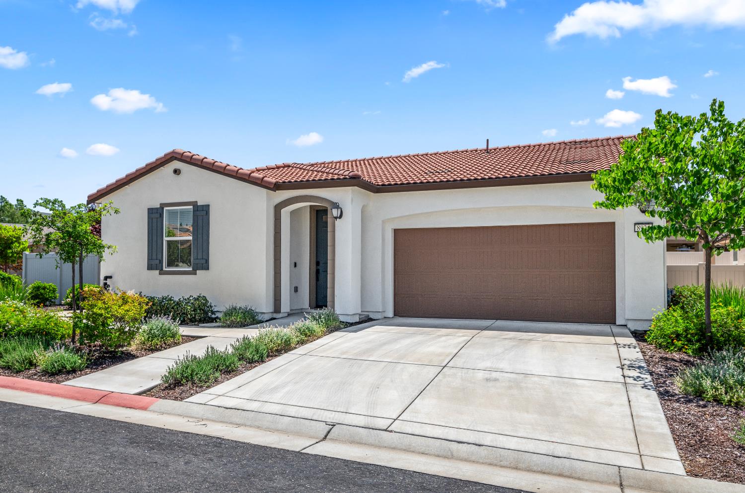 Detail Gallery Image 1 of 43 For 8924 El Cielo Ln, El Dorado Hills,  CA 95762 - 2 Beds | 2 Baths
