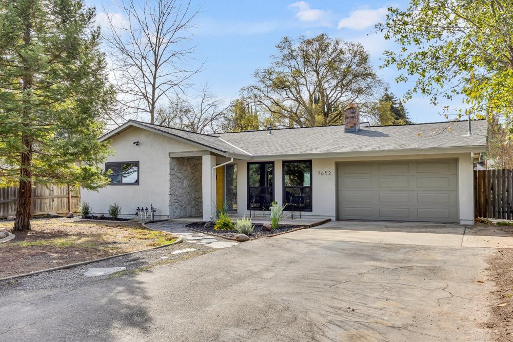 Detail Gallery Image 1 of 43 For 7652 Leineke Ln, Citrus Heights,  CA 95610 - 3 Beds | 2 Baths