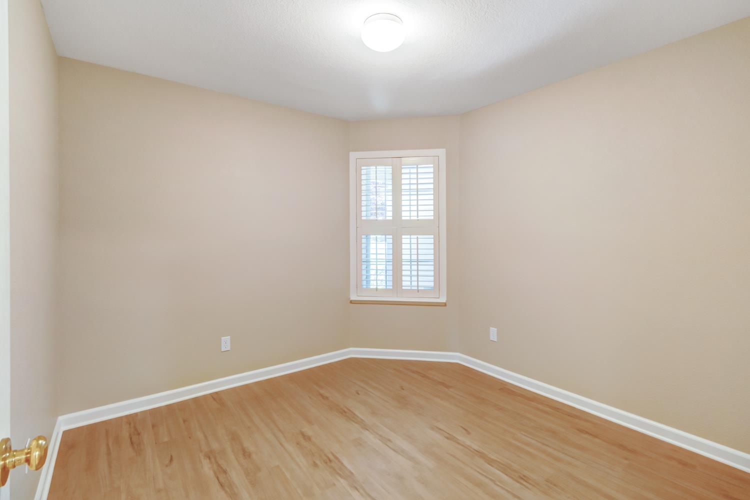 Detail Gallery Image 32 of 47 For 711 Sands Way, Folsom,  CA 95630 - 3 Beds | 2 Baths