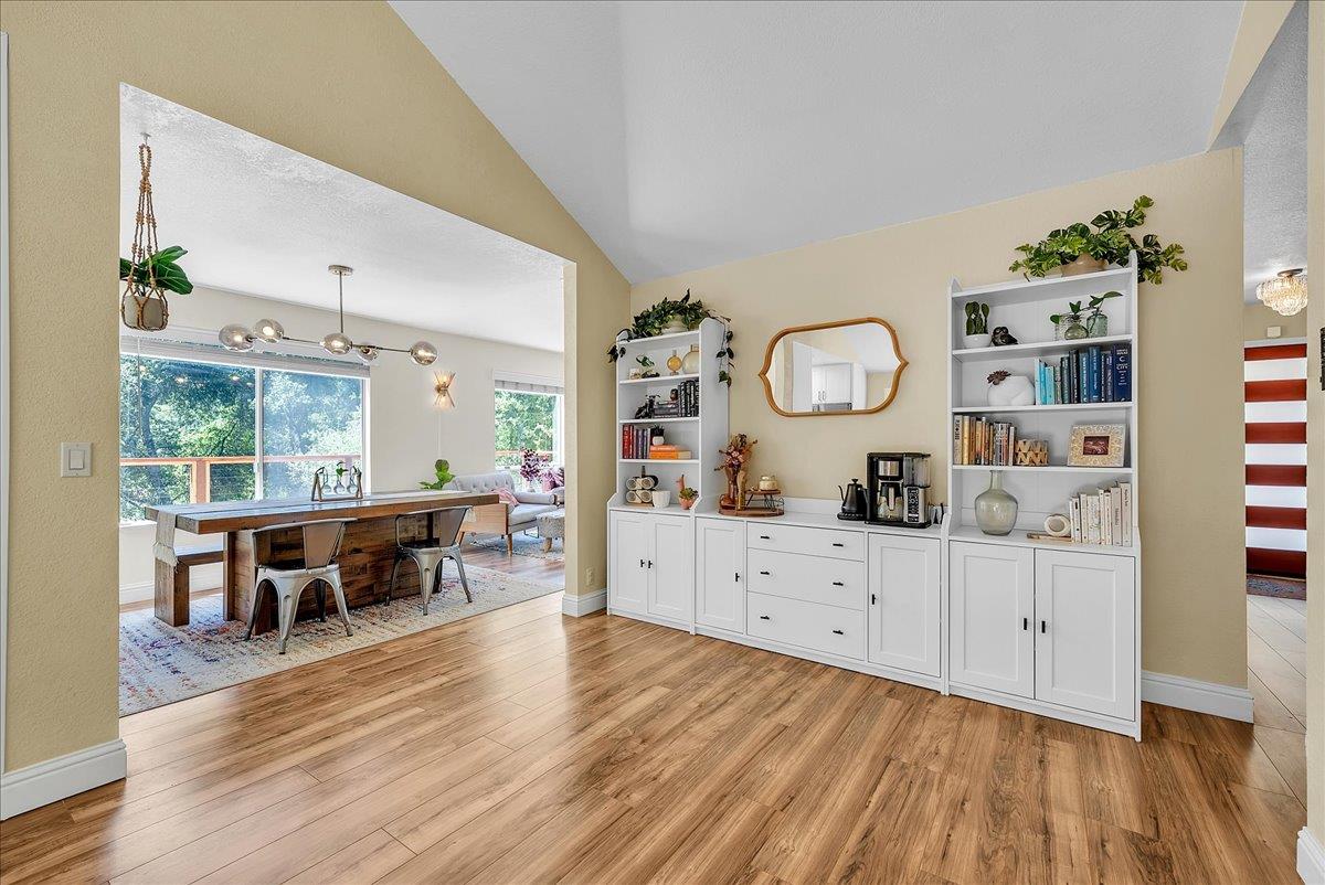 Detail Gallery Image 8 of 36 For 820 Estey Way, Placerville,  CA 95667 - 3 Beds | 2 Baths