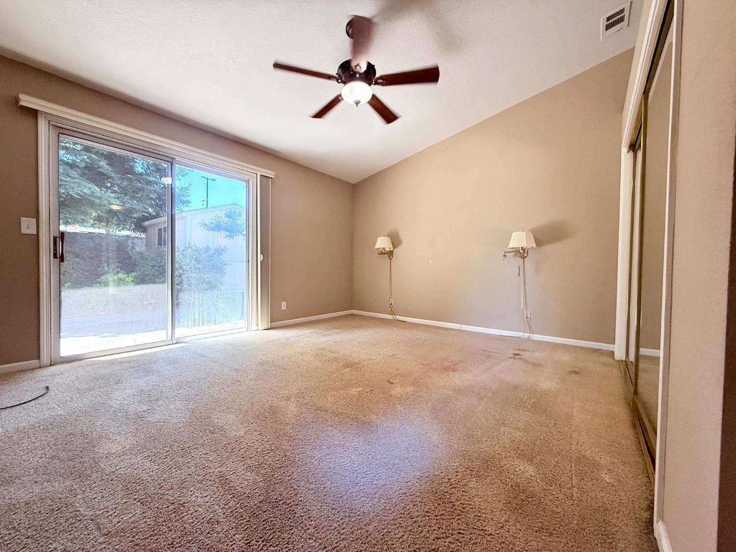 Detail Gallery Image 29 of 46 For 5271 Barbados Cir, Stockton,  CA 95210 - 4 Beds | 2 Baths