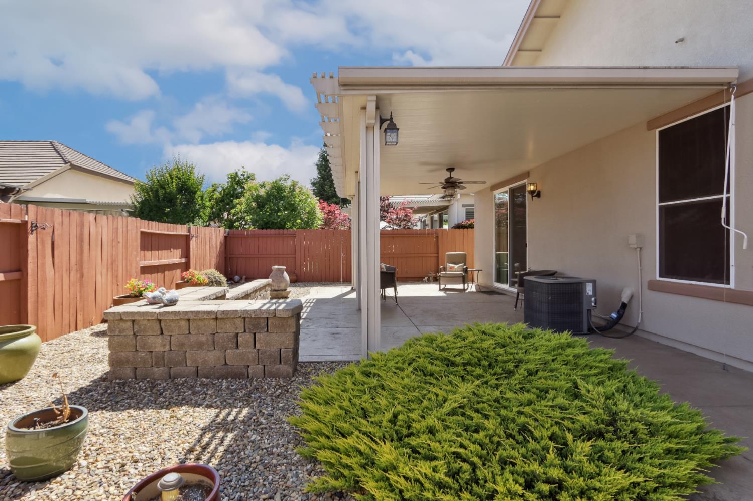 Detail Gallery Image 33 of 43 For 2398 Langtree Dr, Roseville,  CA 95747 - 2 Beds | 2 Baths