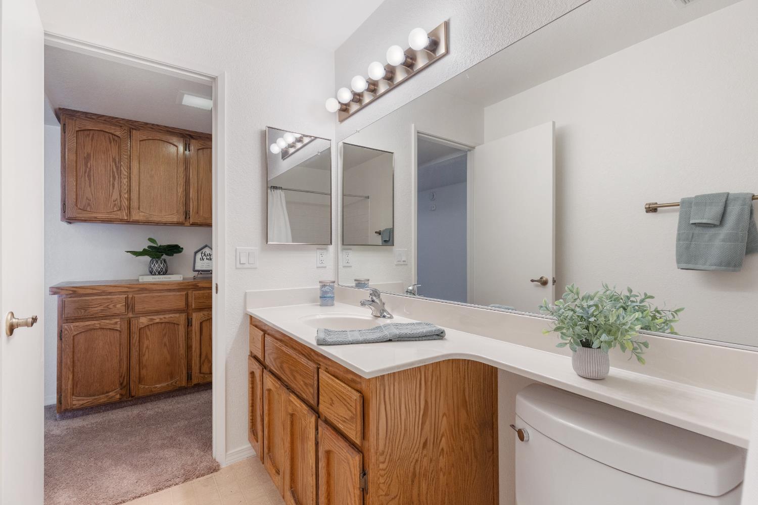 Detail Gallery Image 21 of 27 For 6401 El Porto Ln, Citrus Heights,  CA 95621 - 3 Beds | 2 Baths