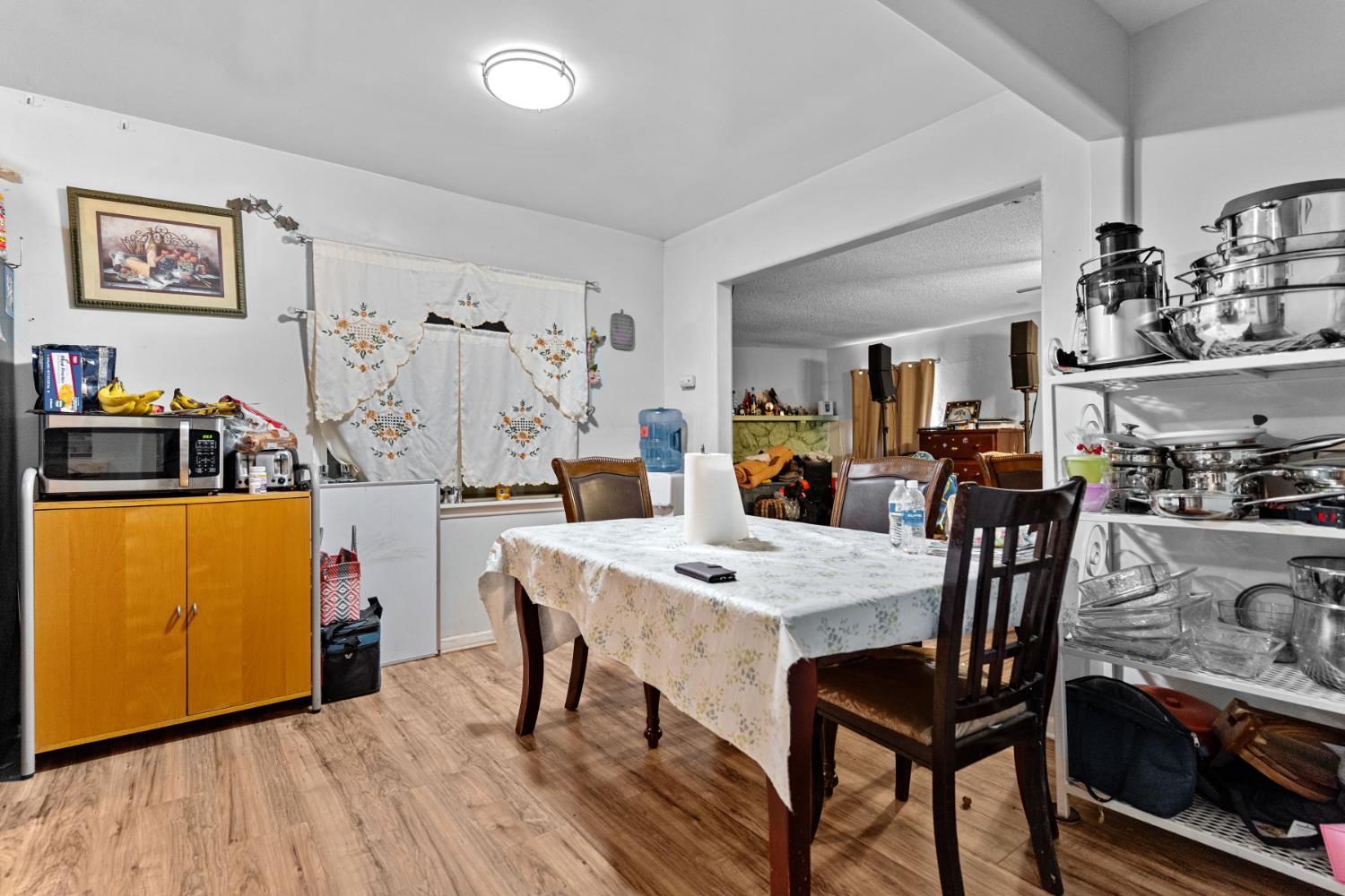 Detail Gallery Image 17 of 27 For 4776 E Lowe Ave, Fresno,  CA 93702 - 3 Beds | 1 Baths
