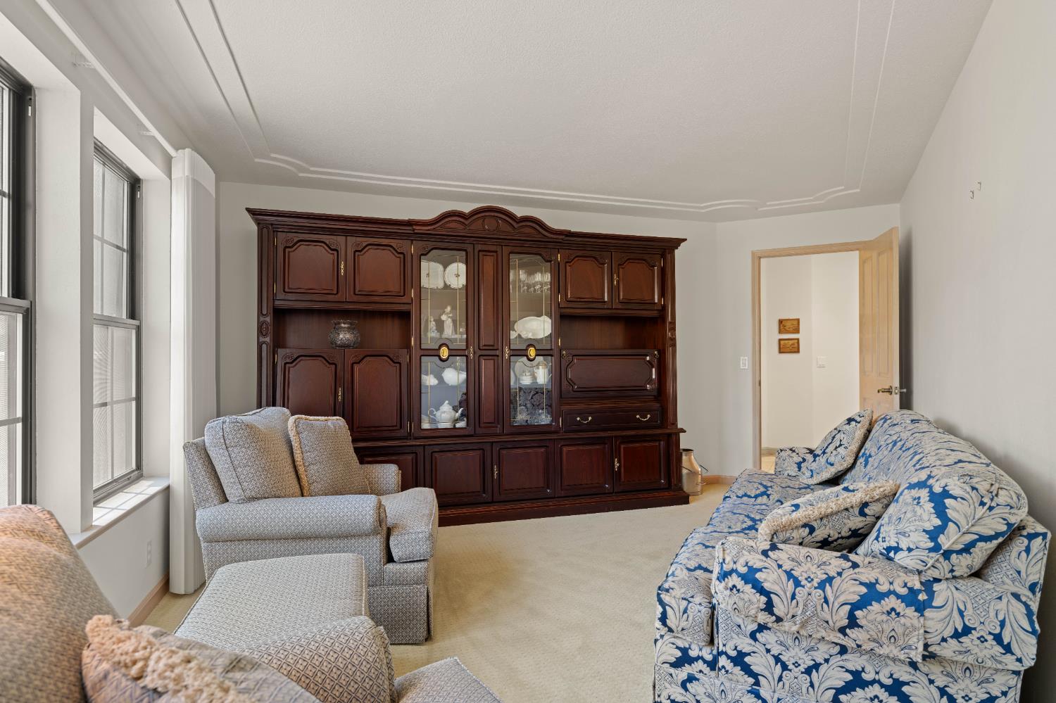 Detail Gallery Image 26 of 95 For 3004 Root Ave, Carmichael,  CA 95608 - 5 Beds | 4/2 Baths