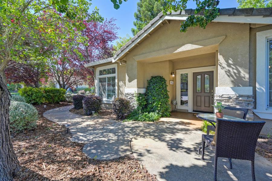 Detail Gallery Image 5 of 56 For 1129 Callander Way, Folsom,  CA 95630 - 3 Beds | 2 Baths
