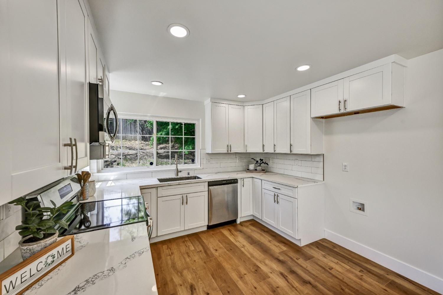 Detail Gallery Image 15 of 34 For 6300 Tanbark Ct, Citrus Heights,  CA 95621 - 3 Beds | 2 Baths
