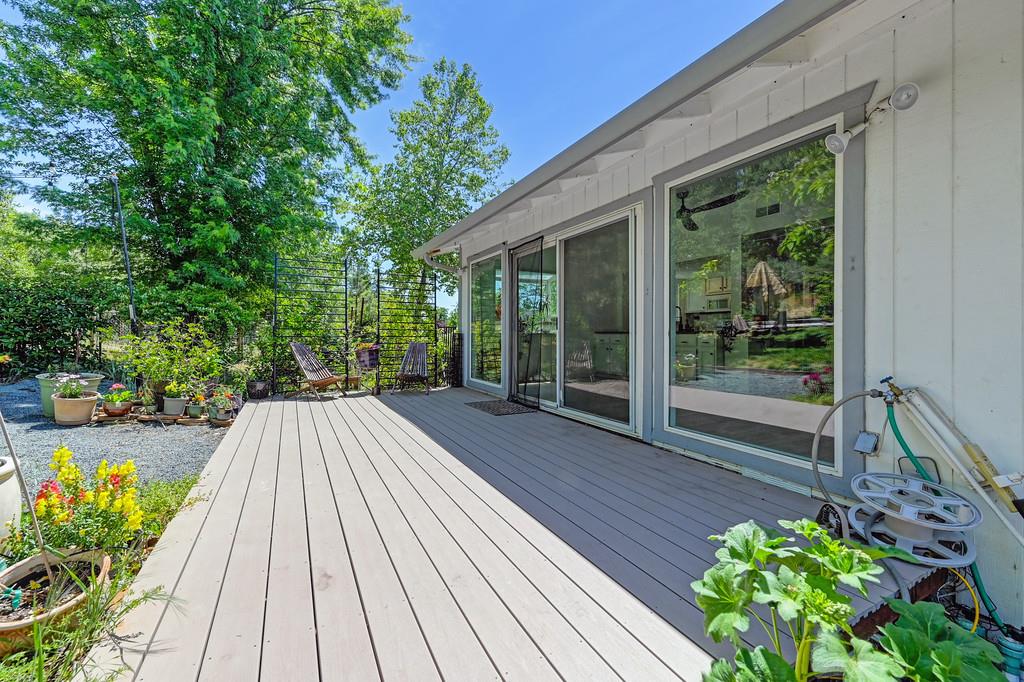 Detail Gallery Image 41 of 68 For 17725 Lake Forest Dr, Penn Valley,  CA 95946 - 3 Beds | 2 Baths