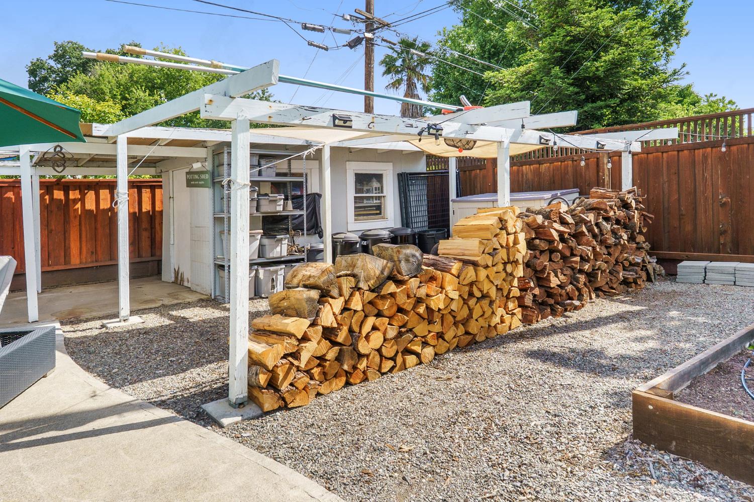 Detail Gallery Image 32 of 32 For 911 West St, Woodland,  CA 95695 - 3 Beds | 1 Baths