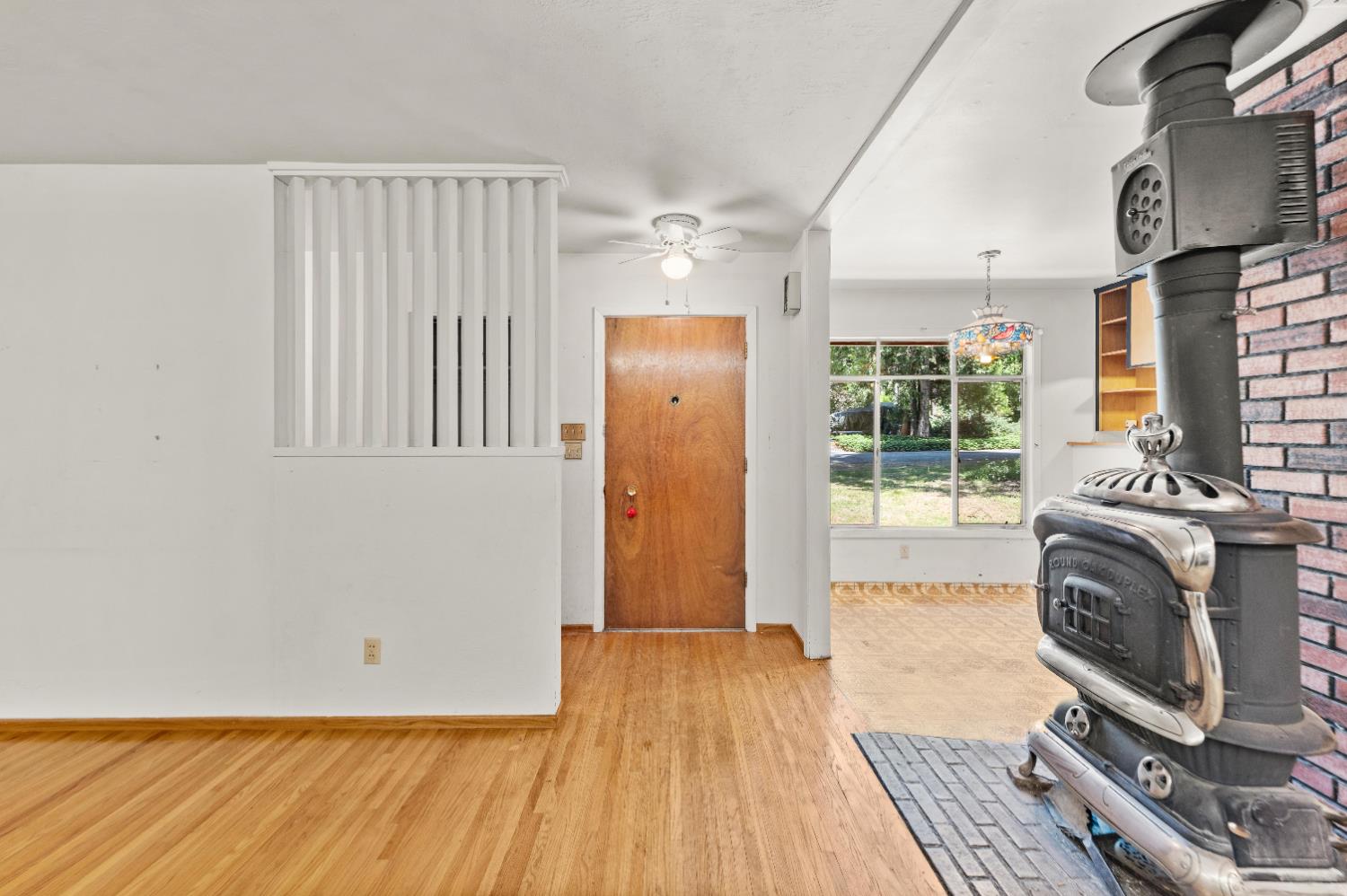Detail Gallery Image 12 of 61 For 10899 Thomas Dr, Nevada City,  CA 95959 - 4 Beds | 2/1 Baths