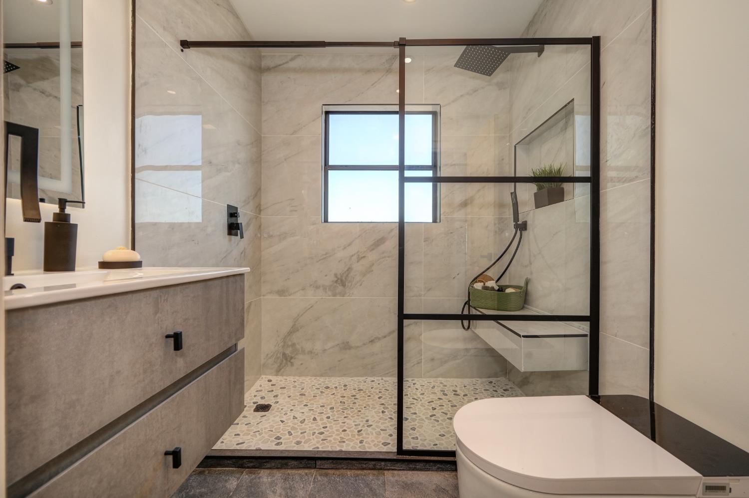Detail Gallery Image 71 of 96 For 12445 Ladd Ln, Auburn,  CA 95603 - 6 Beds | 3 Baths