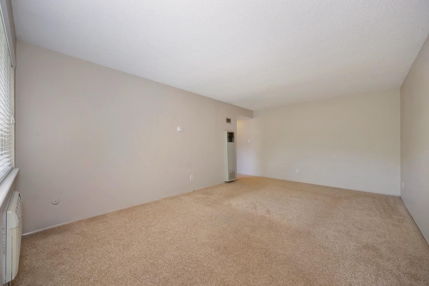 Detail Gallery Image 7 of 66 For 1424 Topaz Way, Sacramento,  CA 95864 - – Beds | – Baths