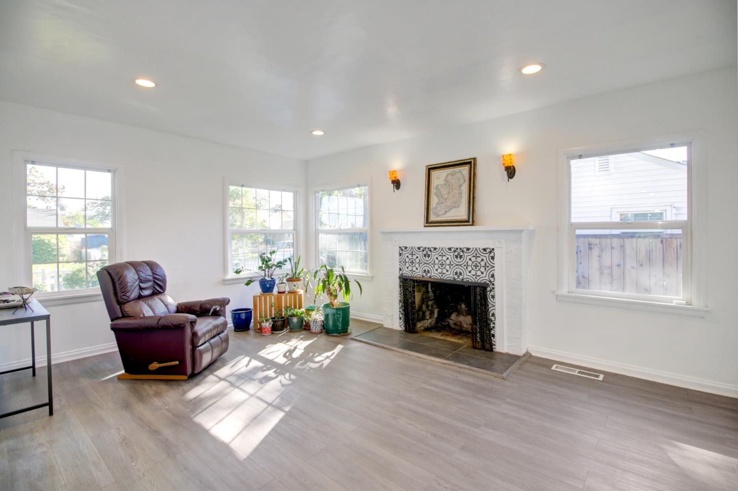 Detail Gallery Image 7 of 60 For 2121 Juliesse Ave, Sacramento,  CA 95821 - 3 Beds | 1 Baths