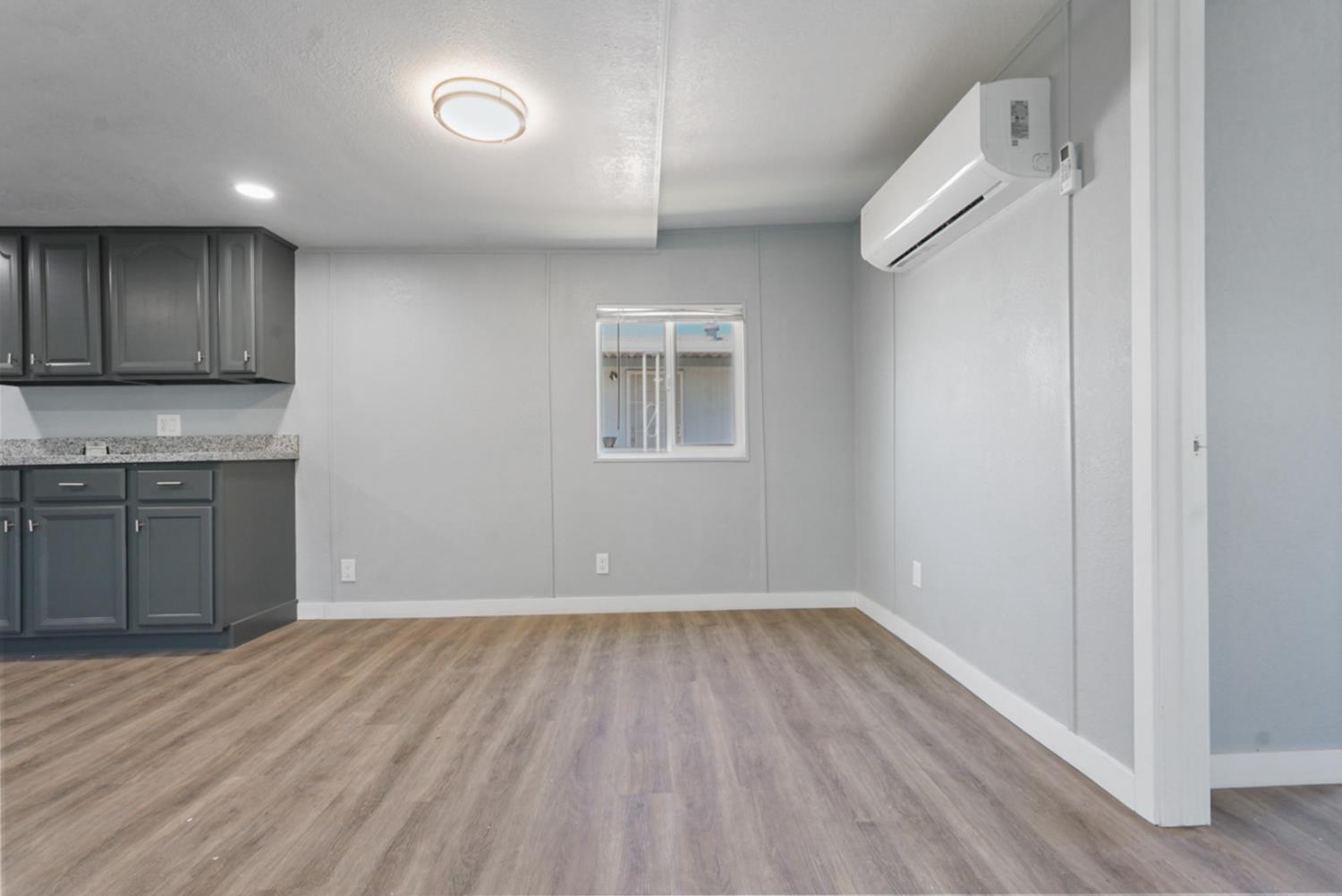 Detail Gallery Image 10 of 30 For 555 Moffat Blvd 14, Manteca,  CA 95336 - 3 Beds | 2 Baths
