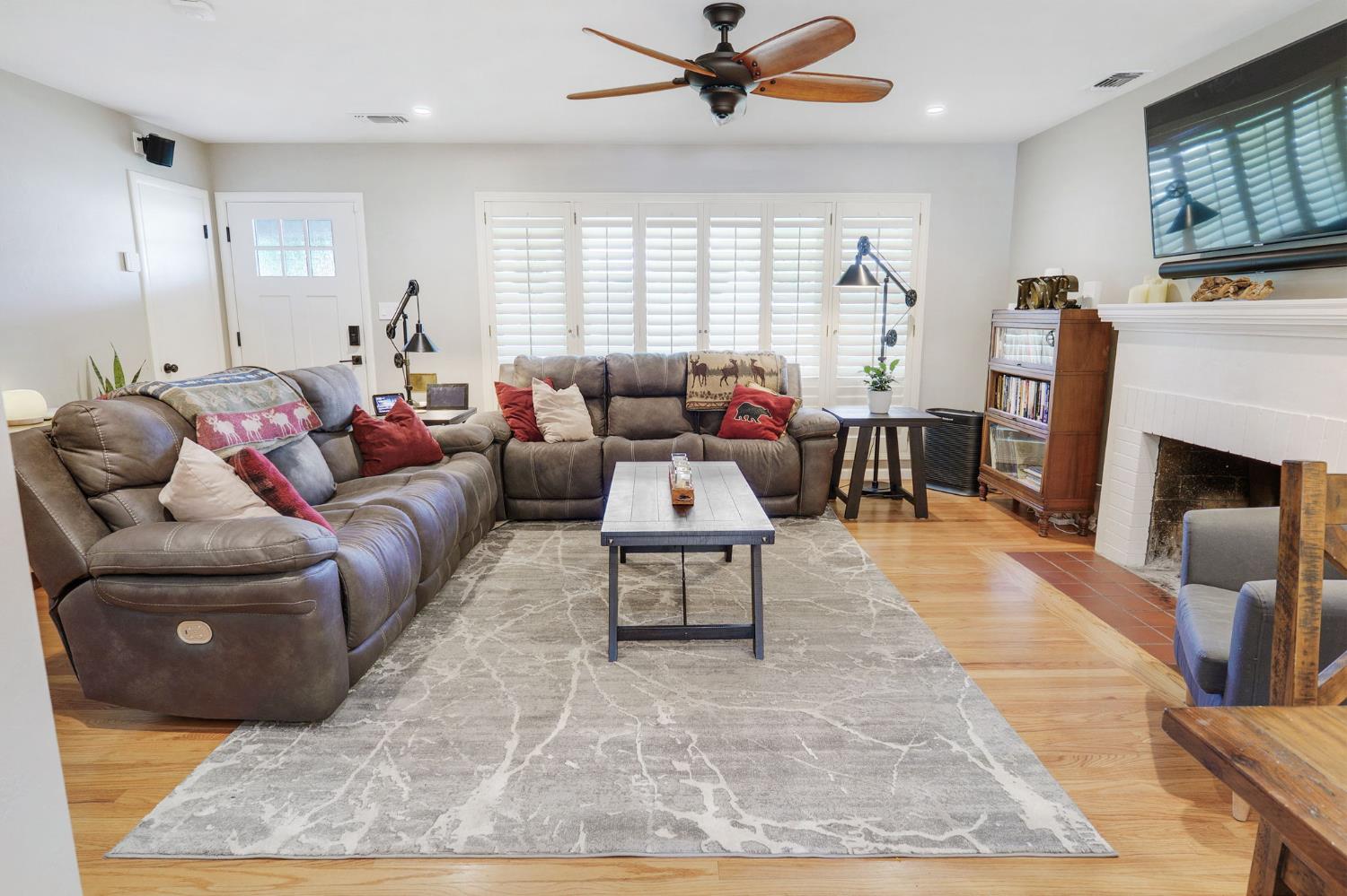 Detail Gallery Image 5 of 32 For 911 West St, Woodland,  CA 95695 - 3 Beds | 1 Baths