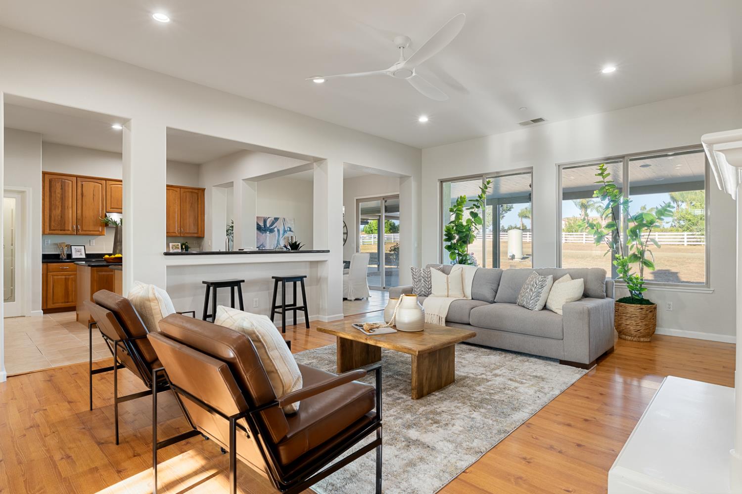 Detail Gallery Image 28 of 90 For 9461 Crossrail Dr, Wilton,  CA 95693 - 5 Beds | 3 Baths